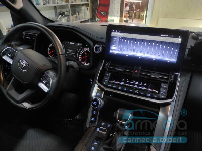  Toyota Land Cruiser 300 (с 2021г.в. ...) низкие комплектации (DVD в комплекте) CARMEDIA KP-T1210 (TS10 8x2,3 Ghz, 6Gb Ram, 128Gb ROM, IPS LCD, Wi-Fi, Bluetooth,  external microphone, 4G встроен, DSP) Штатное головное мультимедийное устройство на OS Andro