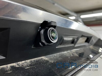  Универсальная автомобильная камера высокого разрешения CARMEDIA ZF-7204H-FR-1080P-CVBS (кронштейн на саморезах, тип "кубик") прямого или зеркального отображения